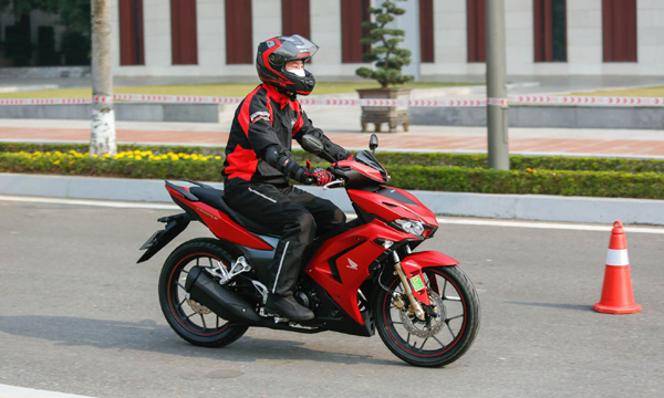 Honda Winner X 2022 như một siêu xe thể thao