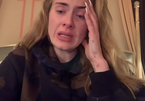 Adele khóc khi phải lùi lịch show diễn gấp do Covid-19