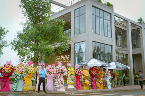 9x xứ Nghệ khởi nghiệp với quán cà phê ‘vạn người mê’