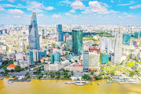 HCMC maintains green zone for three consecutive weeks