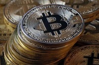 Giá Bitcoin hồi phục sau phiên giảm thê thảm
