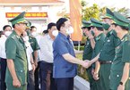 Chủ tịch Quốc hội thăm, chúc Tết nhân dân và cán bộ, chiến sĩ tỉnh Cà Mau