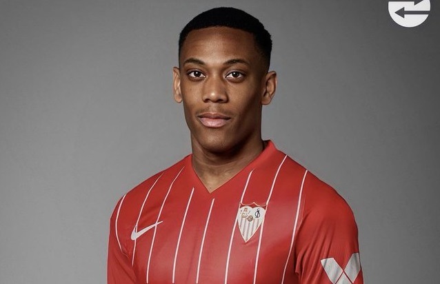 Martial rời MU, bay đến Tây Ban Nha ra mắt Sevilla