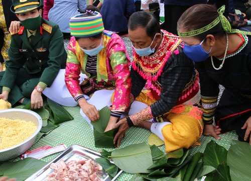 Tết xưa Tết nay, dòng chảy giữ nếp nhà