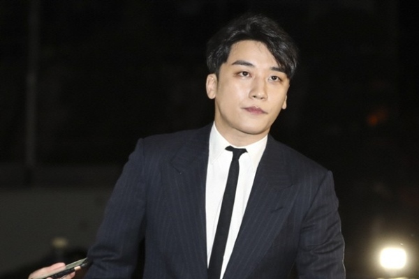 Seungri nhóm Big Bang được giảm án tù còn 1 năm 6 tháng, phạt 21,6 tỷ đồng