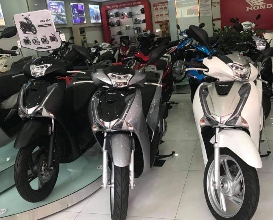 Honda SH đang giảm giá vẫn chênh cao, có nên mua đi Tết?