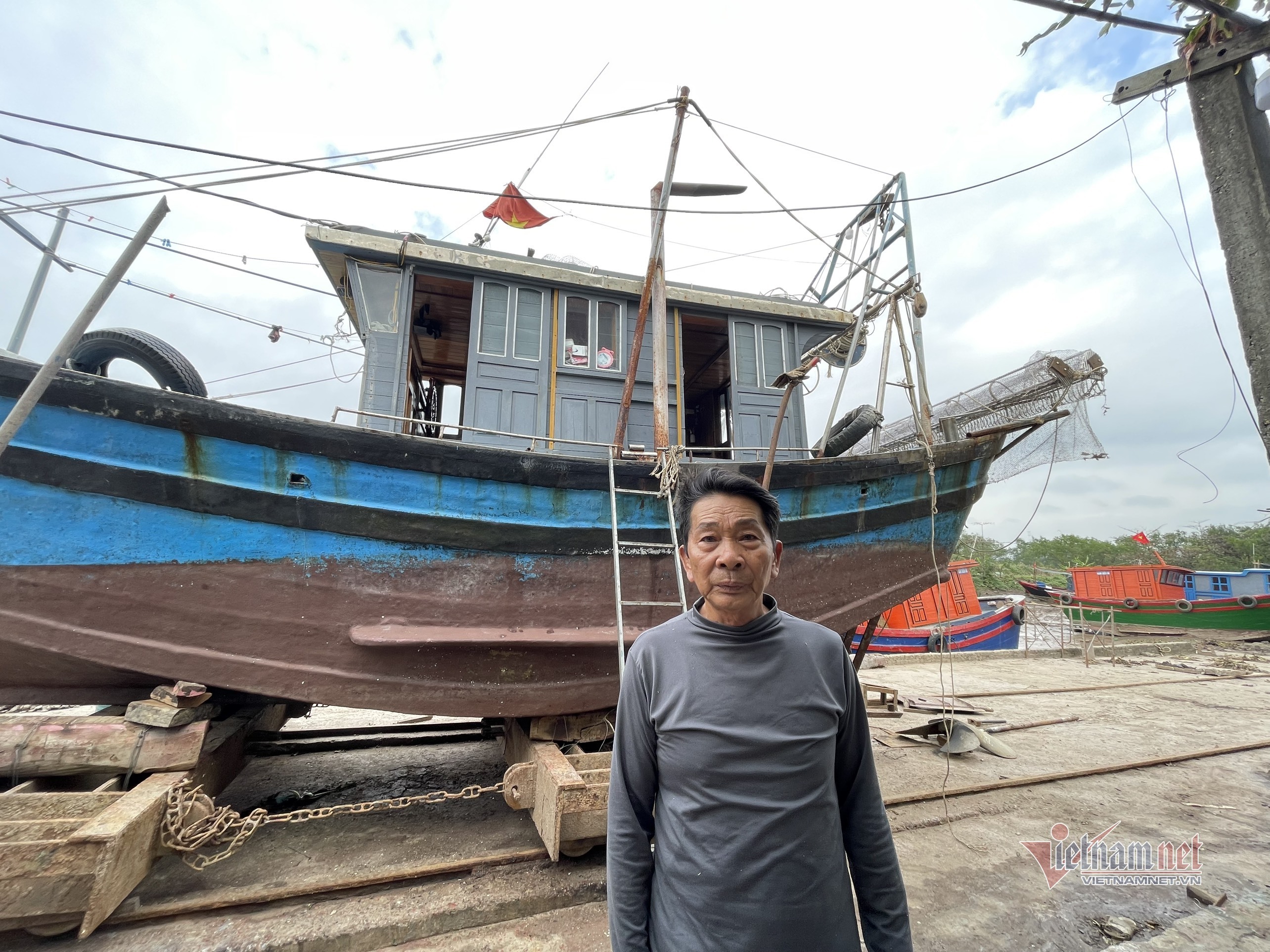 Người giữ 'bí kíp' làm thuyền buồm đi ngược gió ở làng nghề hơn 600 tuổi