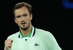 Hạ Tsitsipas, Medvedev chiến Nadal ở chung kết Australian Open