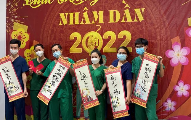 Nhân viên y tế TP.HCM: Mong gia đình bình an, chúng tôi ở lại chống dịch