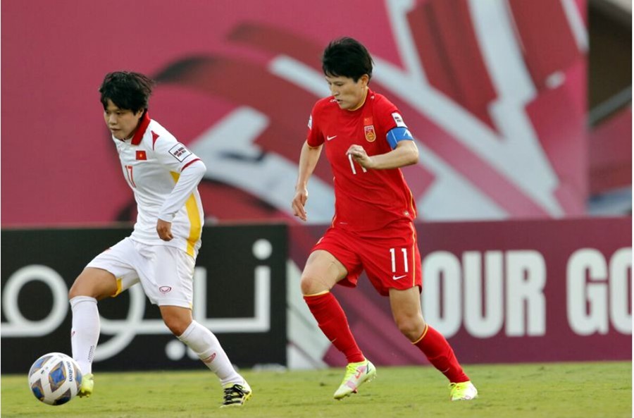 Thua ngược Trung Quốc, nữ Việt Nam chờ đá play-off World Cup
