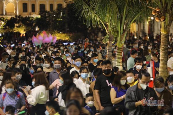 Cả nước vui đón xuân