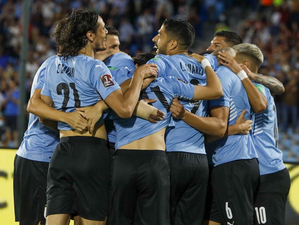 'Song sát' Cavani - Suarez giúp Uruguay đè bẹp Venezuela