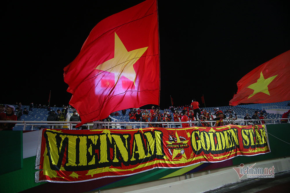 Vé trận Việt Nam vs oman cao nhất là 1,2 triệu đồng