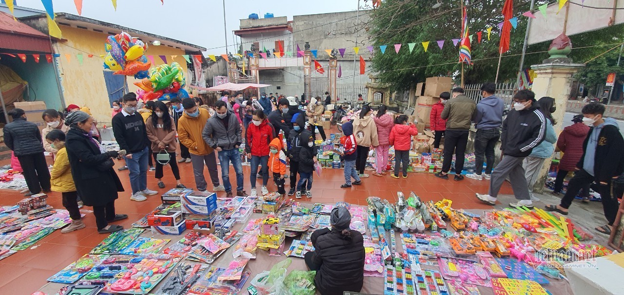 Độc đáo phiên chợ Tết chỉ dành cho trẻ em, mỗi năm họp một lần - Ảnh 21.
