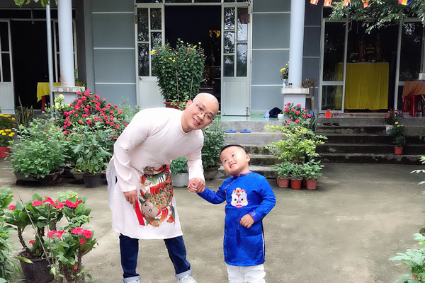 Tết, nhiều điều để nói cùng con