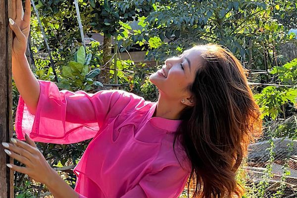 H'hen Niê: Tết quê tôi, mọi người nghỉ mùng 1 sau đó ra đồng làm ruộng