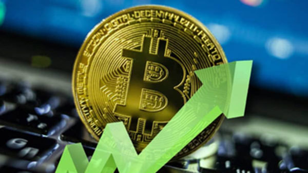 Suốt tuần chìm dưới đáy, Bitcoin bất ngờ tăng mạnh