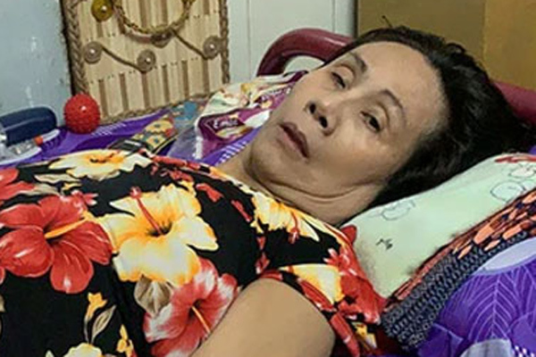 NS Hoàng Lan những ngày cuối đời: Xin ra viện vì không còn tiền, bị chủ trọ từ chối vì sợ ảnh hưởng việc kinh doanh