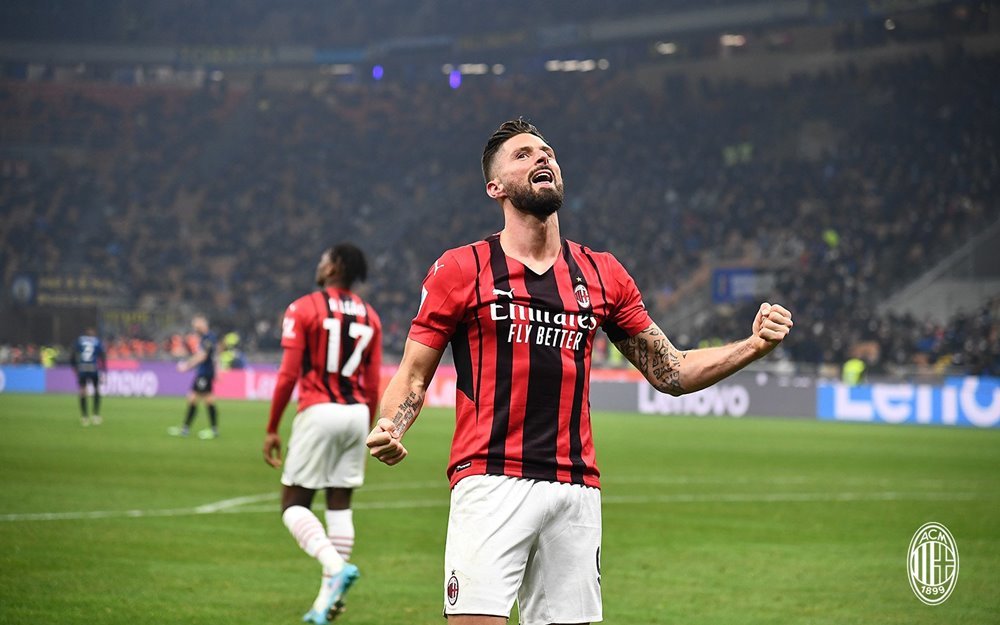 Giroud chói sáng, AC Milan ngược dòng hạ Inter