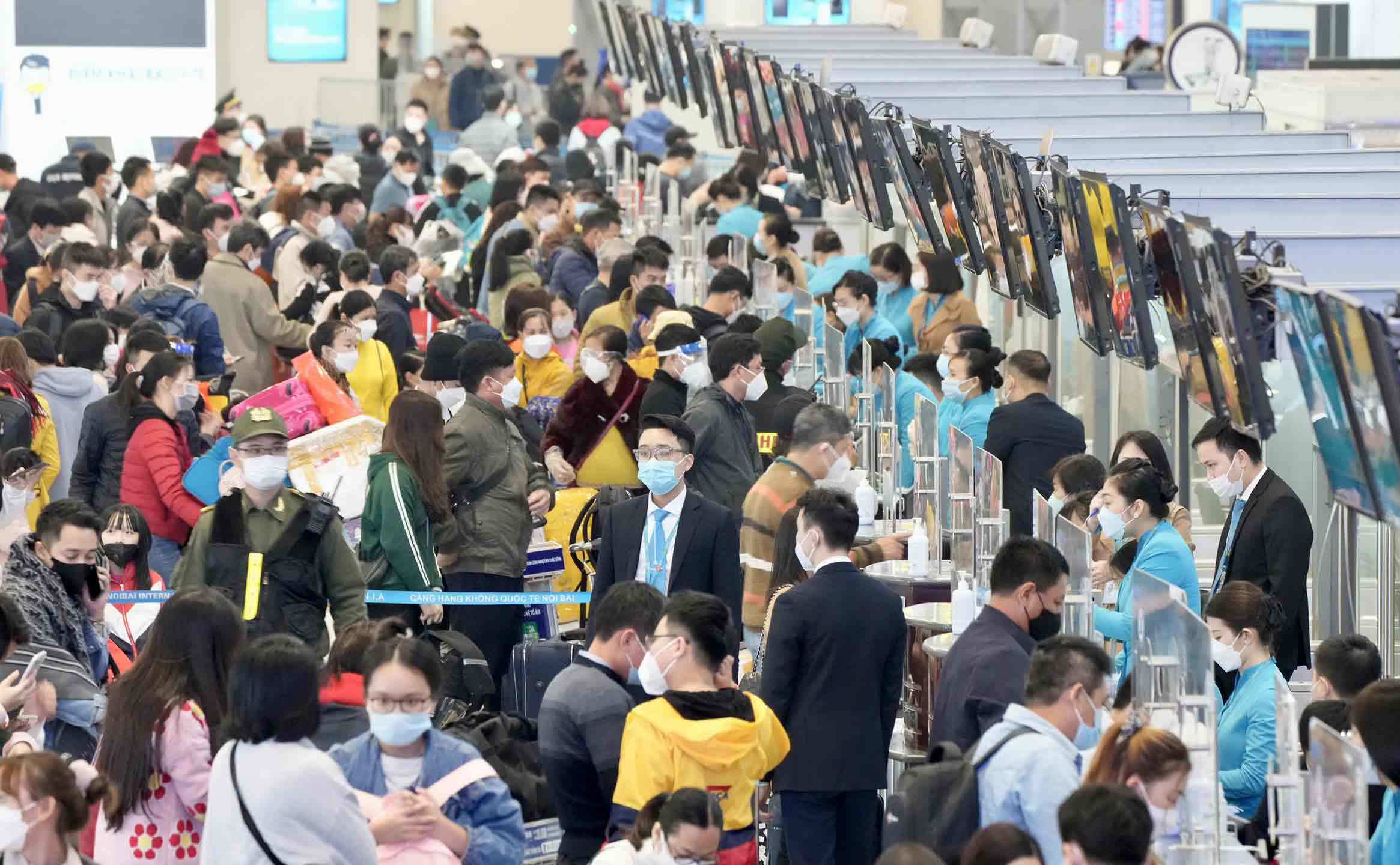 Lượng khách tăng cao sau Tết, hàng không tăng chuyến vào Nam