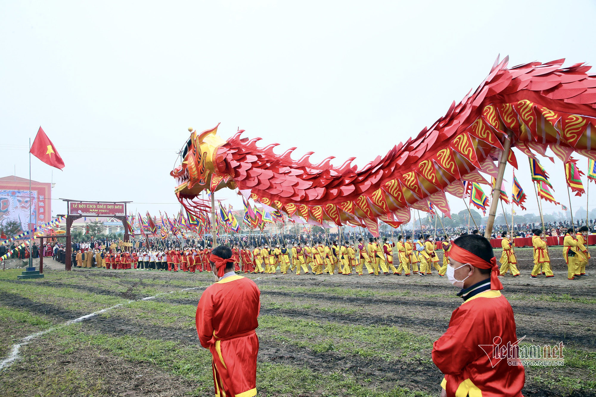 Chủ tịch nước xuống đồng cày ruộng ở lễ Tịch điền