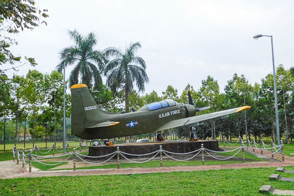 Sân bay đầu tiên của Cách mạng Việt Nam và mật ước Việt - Mỹ