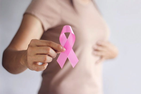 Các thay đổi trên da cảnh báo loại ung thư phổ biến ở phụ nữ