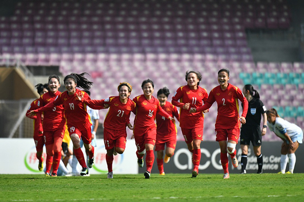 Hà Nội thống nhất chủ trương tặng đội tuyển bóng đá nữ 1 tỷ đồng