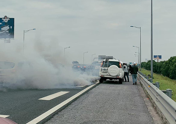 Đổ nhầm nhiên liệu có thể gây cháy ô tô hay không?