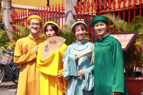 Hội An nườm nượp du khách, người dân hồ hởi mưu sinh trở lại