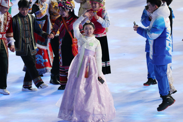 Trung Quốc lên tiếng về bộ trang phục giống hanbok tại Thế vận hội