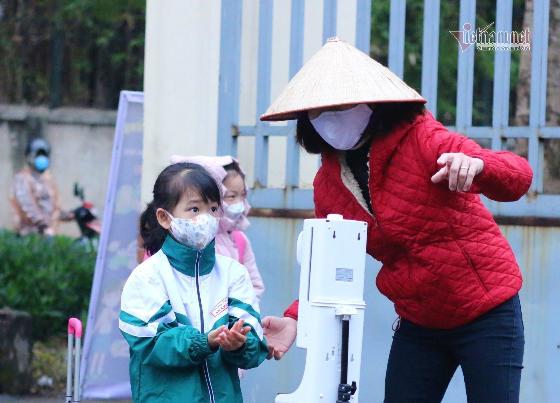 10 điều cha mẹ cần làm để trẻ phòng Covid khi đến trường