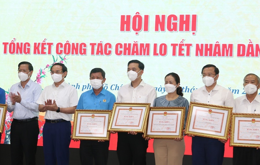 Bí thư TP.HCM: ‘Phải trả được món nợ với nhân dân’