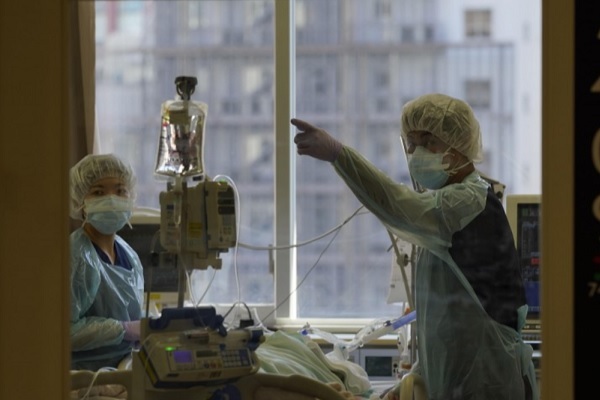 Ca tử vong ở Nhật tăng vì Omicron, Covid-19 dự báo còn kéo dài