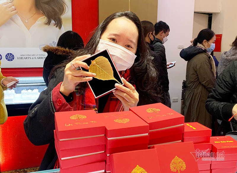 gia-vang-hom-nay-13-02-2022-tang-manh-roi-tut-nhanh