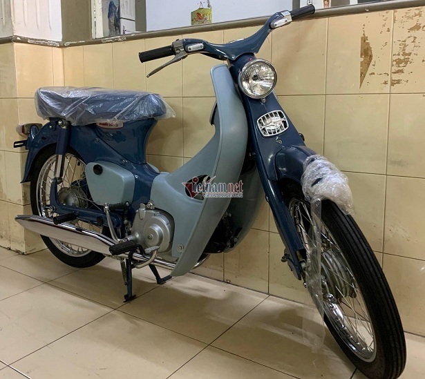 Hàng hiếm Honda Cub C100 đời 1960 chưa đổ xăng giá 600 triệu đồng