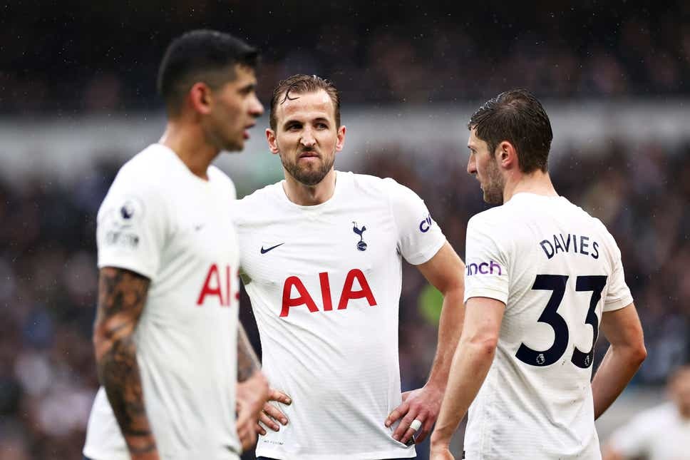 Tottenham thua thảm, Conte nói điều phũ Son và Harry Kane