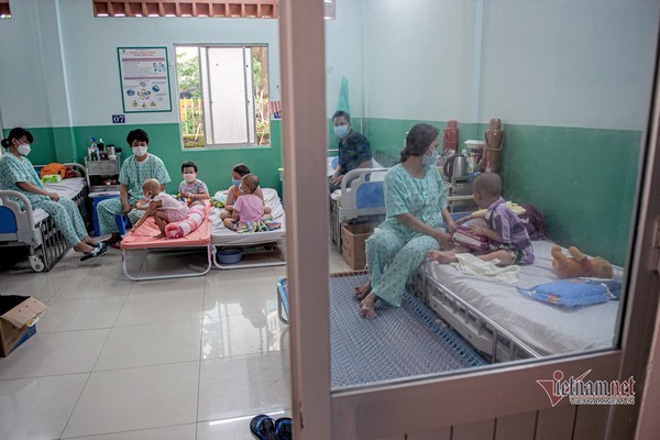 10 dấu hiệu chuyển nặng ở trẻ dưới 5 tuổi mắc Covid-19, cần liên hệ y tế