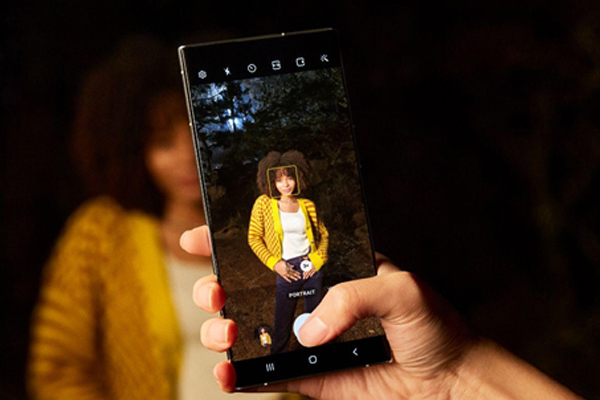 Galaxy S22 biến màn đêm thành không gian sáng tạo