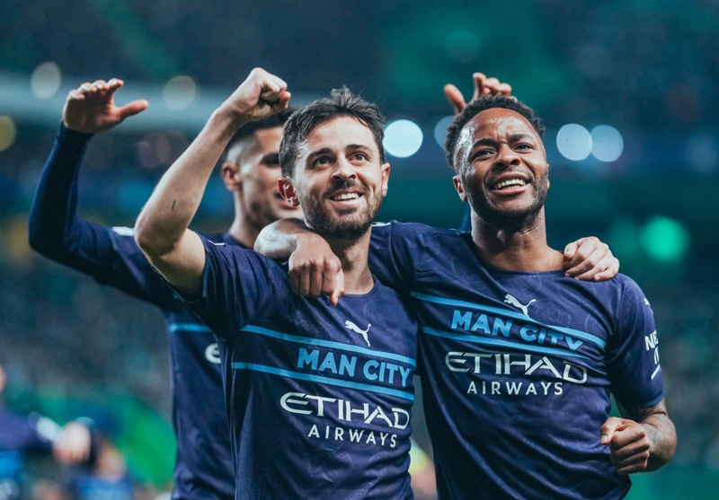 Vùi dập Sporting 5-0, Man City đặt một chân vào tứ kết C1