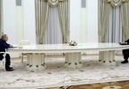 Những cuộc gặp nguyên thủ của ông Putin bên chiếc bàn 'siêu dài'