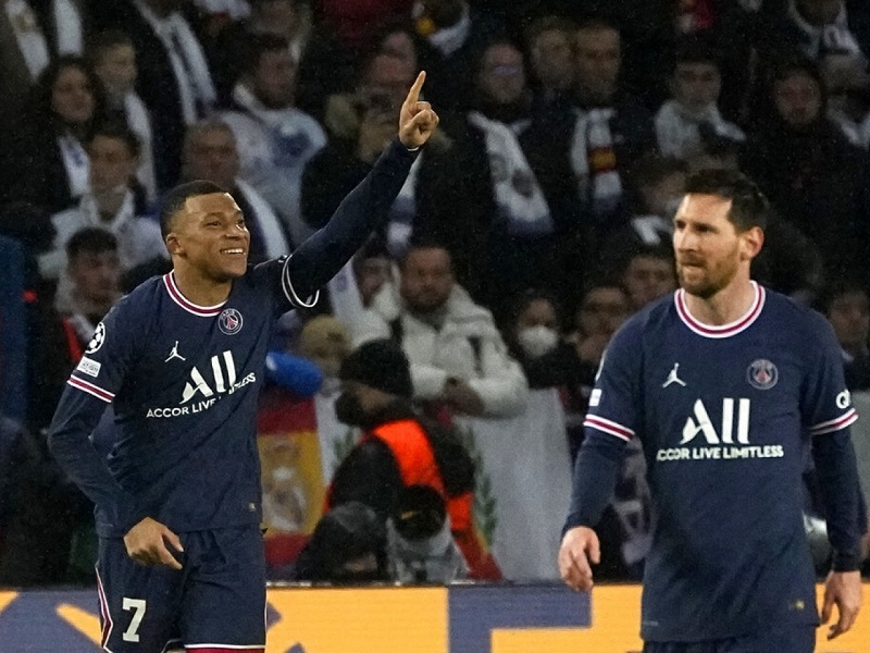 Số liệu cho thấy Mbappe đang soán ngôi Messi và Ronaldo