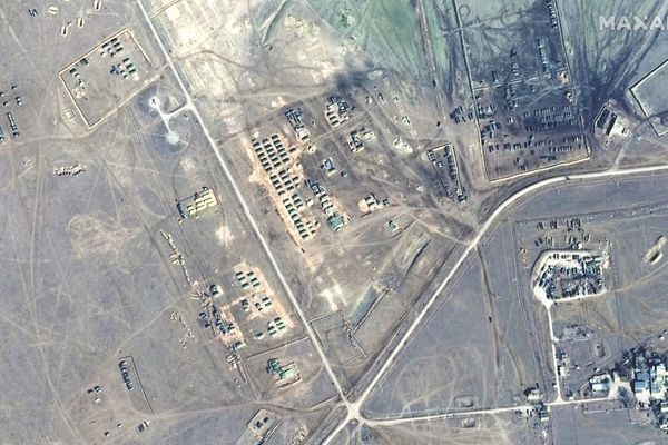 Ảnh vệ tinh quân Nga vẫn hoạt động gần Ukraina