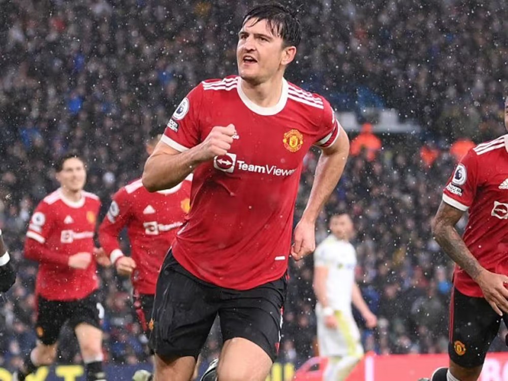 Harry Maguire xấu hổ kỷ lục phạt góc của MU