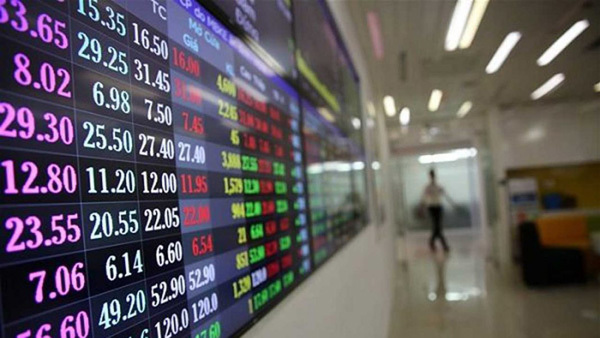 Bank stock prices likely to split further