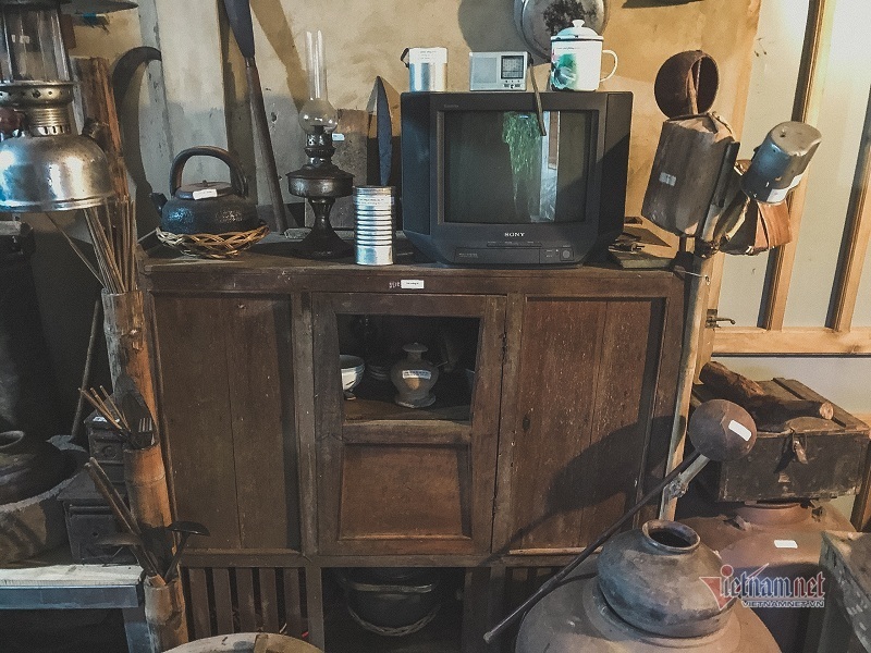 Kho đồ vật vô giá trong ngôi nhà cũ kỹ của người đàn ông Quảng Trị