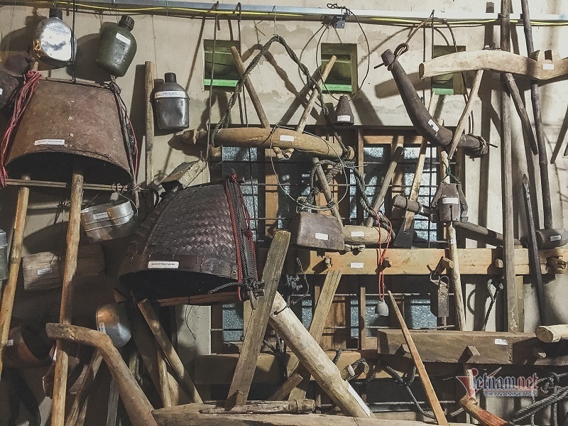 Kho đồ vật vô giá trong ngôi nhà cũ kỹ của người đàn ông Quảng Trị