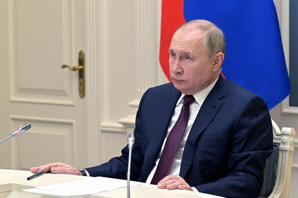 Ông Putin: 'Cần xem xét công nhận vùng ly khai ở Ukraina'