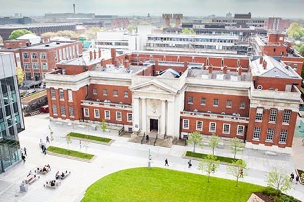 20 đại học được nhà tuyển dụng săn đón nhất Vương quốc Anh