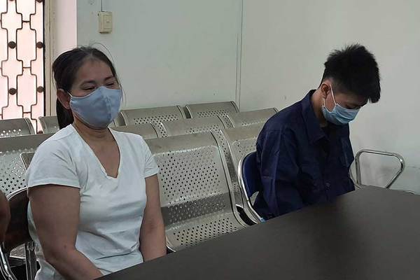 Bị bạo hành, mẹ rủ con trai giết chết chồng cũ